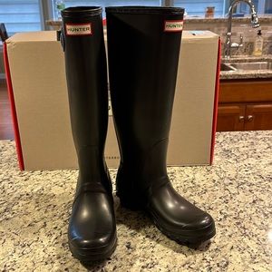 Like New original Tall Hunter Boots Women’s